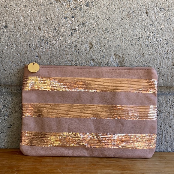 Deux Lux Clutch Style Bag - Picture 1 of 7